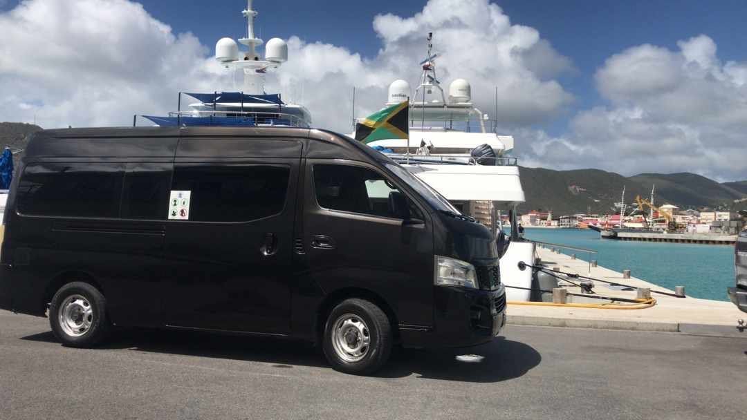 hire a taxi st. Marteen